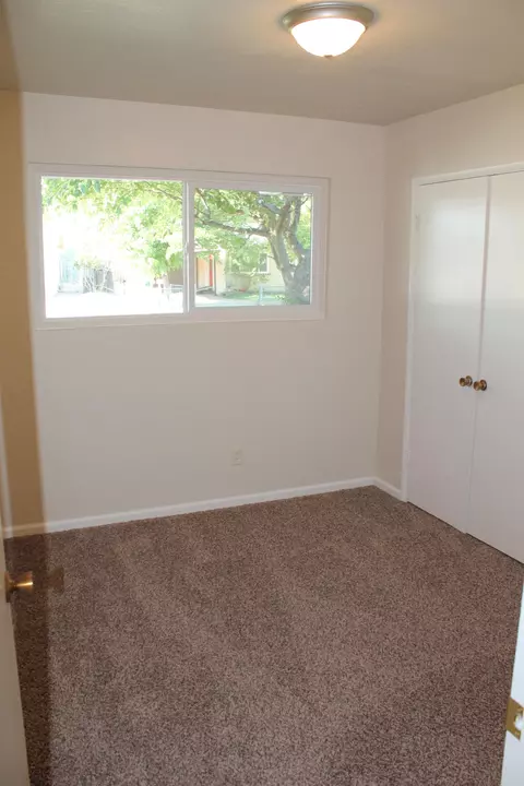 3427 Daisy St, Anderson, CA 96007 photo 11