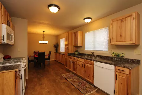 1803 Sheridan St, Redding, CA 96001 photo 2