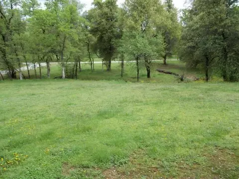22301 Mirror Valley Ln, Redding, CA 96003 photo 4