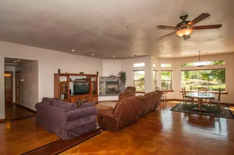 3269 Dodson Ln, Anderson, CA 96007 photo 8