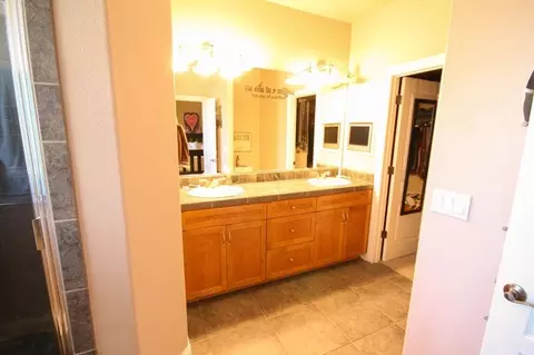 530 Castenda Dr, Redding, CA 96003 photo 11