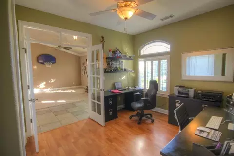 530 Castenda Dr, Redding, CA 96003 photo 17