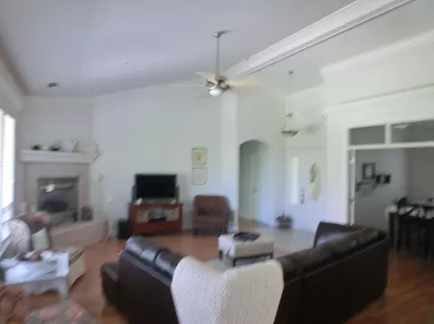 1097 Coggins, Redding, CA 96003 photo 4