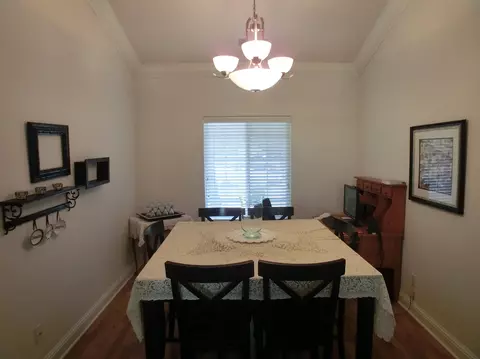 1097 Coggins, Redding, CA 96003 photo 6