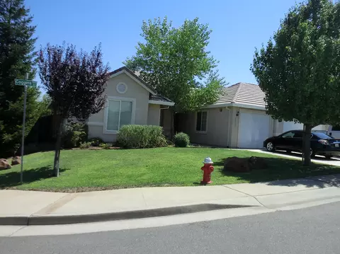 1097 Coggins, Redding, CA 96003 photo 1