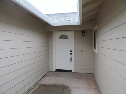 2503 Velia St, Redding, CA 96002 photo 4