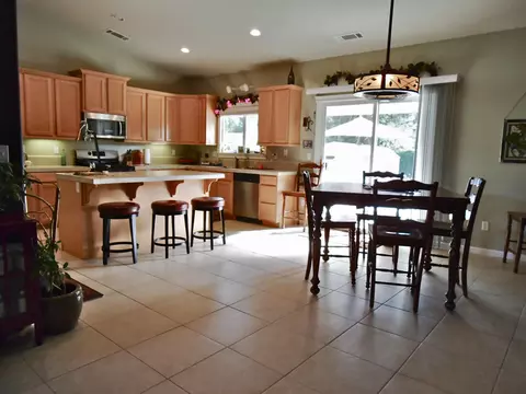 4545 Cerro Ln, Redding, CA 96001 photo 6
