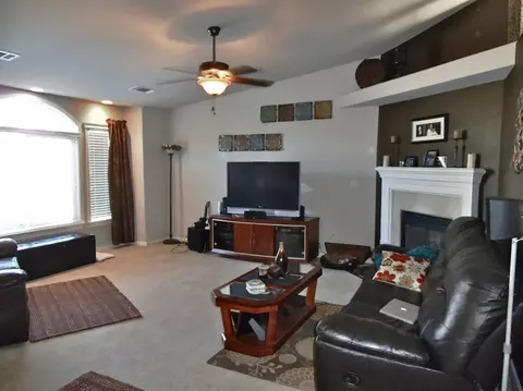 4545 Cerro Ln, Redding, CA 96001 photo 4