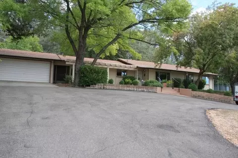 8891 Simmons Rd, Redding, CA 96001 photo 2