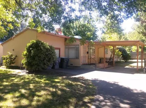 2158 Park Marina Dr, Redding, CA 96001 photo 1