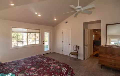 20345 Greenview Dr, Redding, CA 96002 photo 11