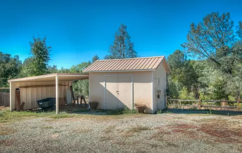 20345 Greenview Dr, Redding, CA 96002 photo 22