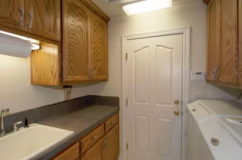 4325 Sounding Brook Ct, Redding, CA 96001 photo 12
