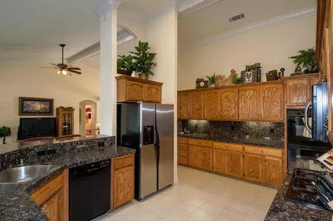 4325 Sounding Brook Ct, Redding, CA 96001 photo 10