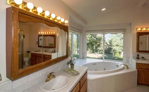 4325 Sounding Brook Ct, Redding, CA 96001 photo 15