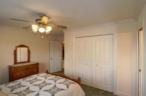 4325 Sounding Brook Ct, Redding, CA 96001 photo 17