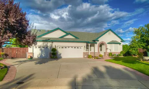 4325 Sounding Brook Ct, Redding, CA 96001 photo 1
