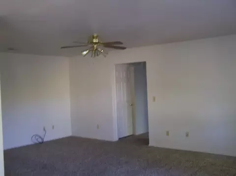 3030 Carson Dr, Redding, CA 96003 photo 4
