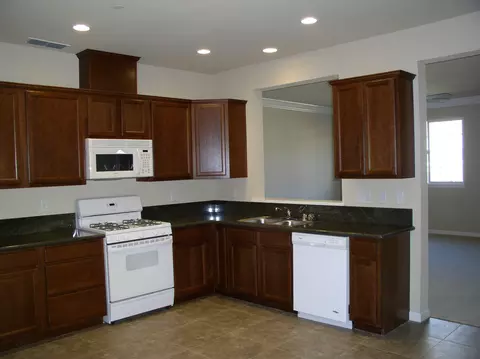 616 Mission De Oro, Redding, CA 96003 photo 4