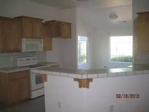 1130 Palacio Dr, Redding, CA 96003 photo 5