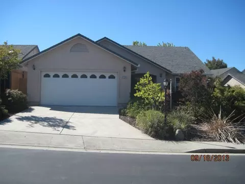 1130 Palacio Dr, Redding, CA 96003 photo 1