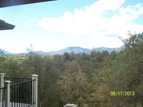3346 Stanford Dr, Redding, CA 96003 photo 3