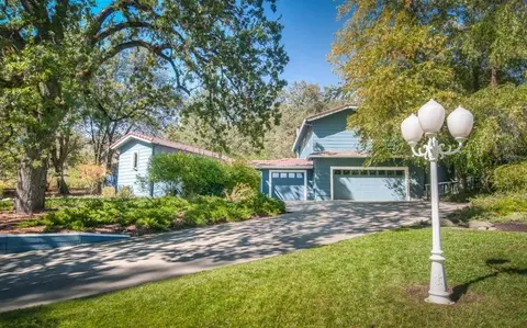 3368 Harlan Dr, Redding, CA 96001 photo 1