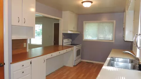 2115 Olive Ave, Redding, CA 96001 photo 8