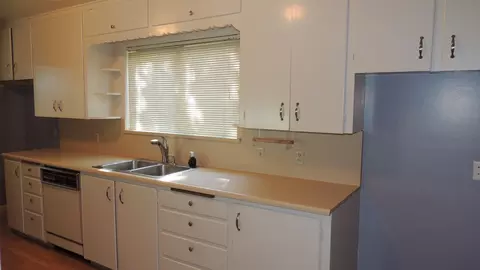 2115 Olive Ave, Redding, CA 96001 photo 7