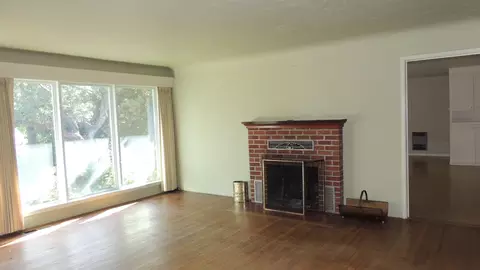2115 Olive Ave, Redding, CA 96001 photo 3