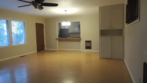 2115 Olive Ave, Redding, CA 96001 photo 4