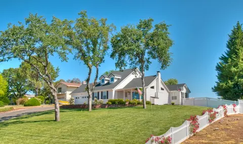 16214 Plateau Cir, Redding, CA 96001 photo 1