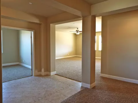 19453 Carnegie Dr, Redding, CA 96003 photo 3