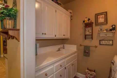 2572 Templeton Dr, Redding, CA 96002 photo 33