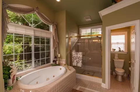 2572 Templeton Dr, Redding, CA 96002 photo 24