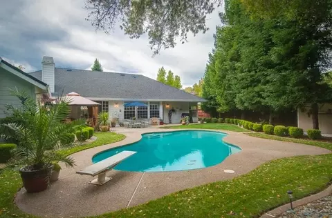 2572 Templeton Dr, Redding, CA 96002 photo 5