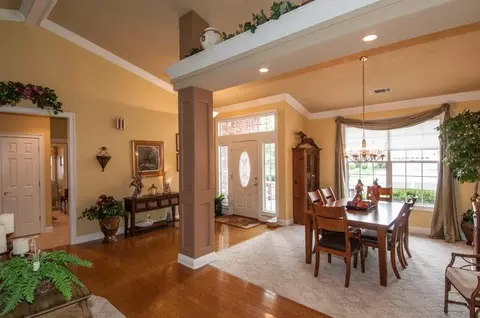 2572 Templeton Dr, Redding, CA 96002 photo 9