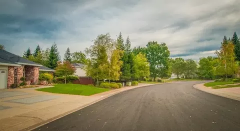 2572 Templeton Dr, Redding, CA 96002 photo 7