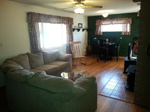 1550 Pleasant St, Redding, CA 96001 photo 5