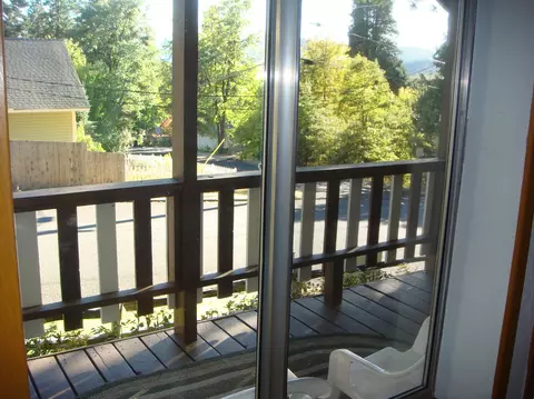 300 Orem St, Mount Shasta, CA 96067 photo 6