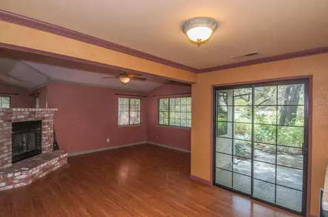 3574 Somerset Ave, Redding, CA 96002 photo 3