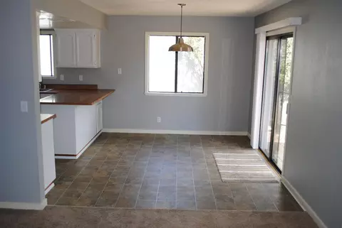 5327 Stonethrow Ct, Redding, CA 96003 photo 4