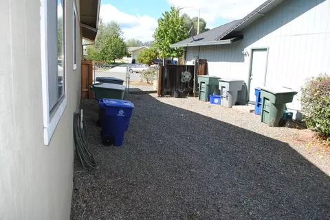 5327 Stonethrow Ct, Redding, CA 96003 photo 8