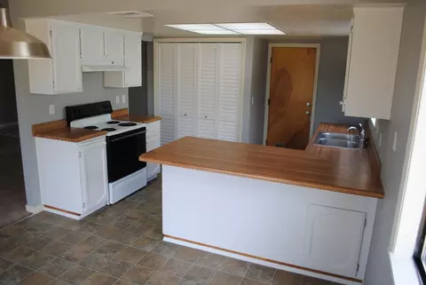 5327 Stonethrow Ct, Redding, CA 96003 photo 5