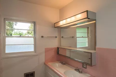 815 Gold St, Redding, CA 96001 photo 18
