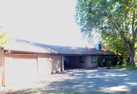 7623 Green Meadow Ln, Redding, CA 96002 photo 1