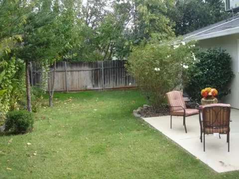 1672 Galaxy Way, Redding, CA 96002 photo 17