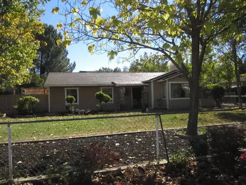 20613 Lassen View Ln, Redding, CA 96002 photo 1