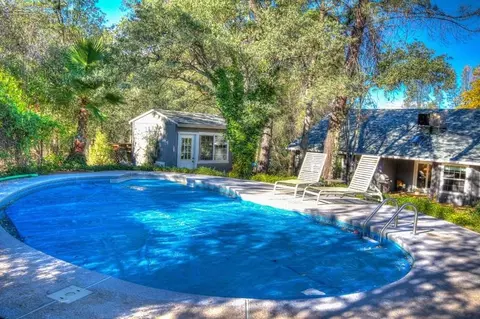 19101 Nathan Way, Redding, CA 96003 photo 2
