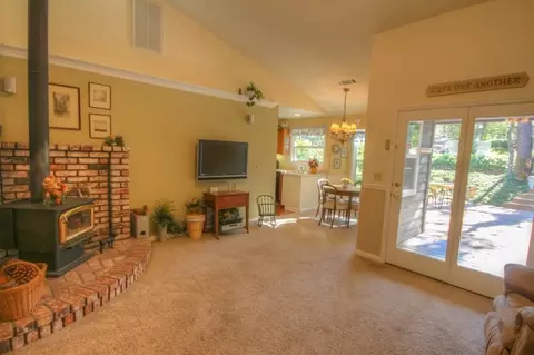 19101 Nathan Way, Redding, CA 96003 photo 9